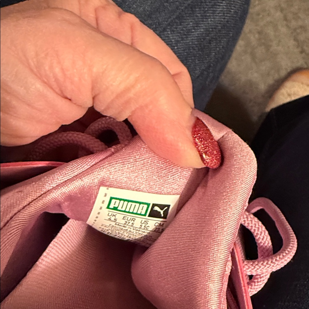 Puma Soft Pink Sneakers - Picture 5 of 5